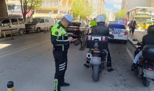 Eskişehir'de 41 motosiklet sürücüsünün kötü günü!