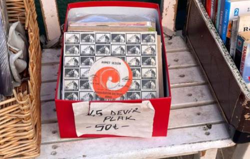 Eskişehir'de 45 devir plaklar sahaflarda