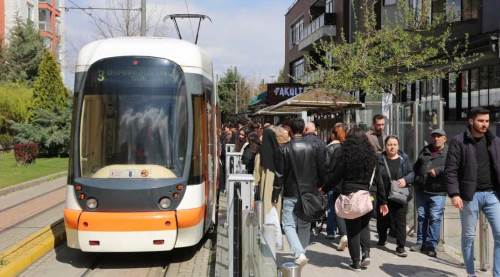 Eskişehir'de 500 TL ile sınırsız yolculuk: Öğrencilere güzel haber!