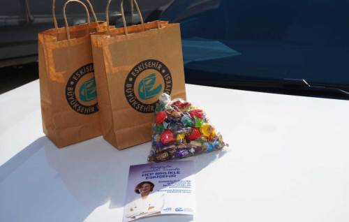 Eskişehir'de 65 yaş üstü vatandaşlara bayram ziyareti