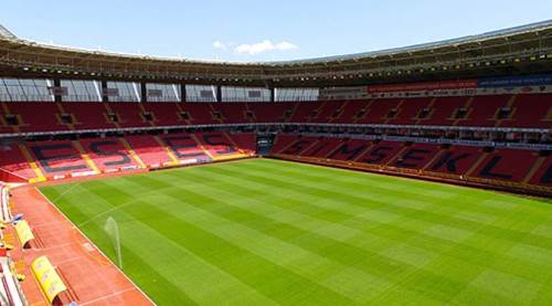 Eskişehir'de 7 yıldır bekliyor: Tabela ne zaman asılacak?