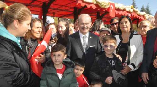 Eskişehir'de 99. yıla yakışır kutlama
