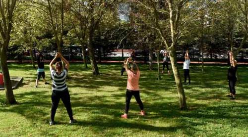 Eskişehir'de açık hava egzersizleri sürüyor