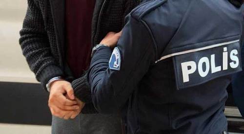 Eskişehir'de adliyeden firar etti: Polis peşine düştü