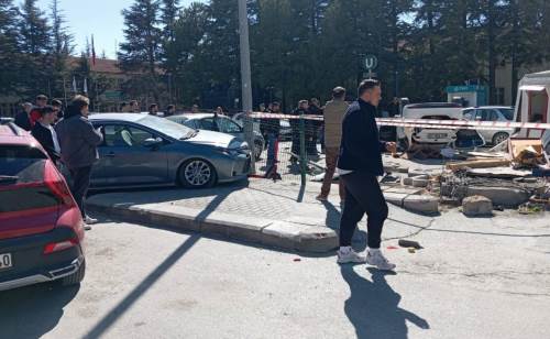 Eskişehir'de ağızları açık bırakan kaza: Savaş alanı gibi...