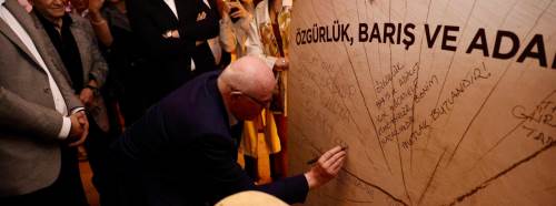 Eskişehir'de ahşapla hayat bulan eserler müzedeki yerini aldı!