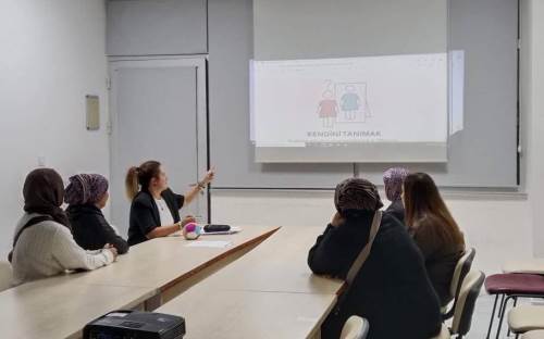 Eskişehir’de ailelere yönelik 9 haftalık eğitim programı başladı