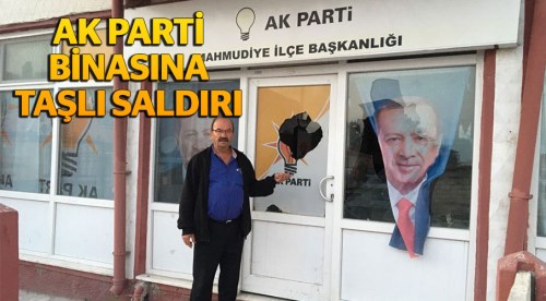 Eskişehir'de AK Parti binasına taşlı saldırı