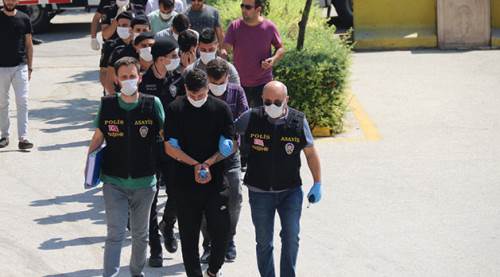 Eskişehir'de akıl almaz cinayet: Servis beklerken öldü