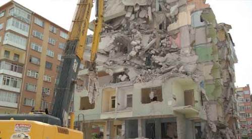 Eskişehir'de akıl almaz yıkım! İsyan ettiler...
