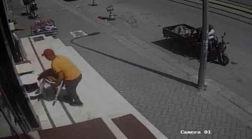 Eskişehir'de alışveriş yapar gibi soygun!
