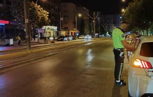 Eskişehir'de alkollü sürücülere cezalar kesildi!