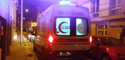 Eskişehir'de altlı üstlü komşular birbirine girdi: 5 yaralı!