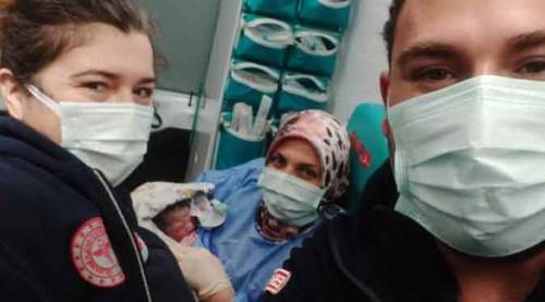 Eskişehir'de ambulansta anne oldu!