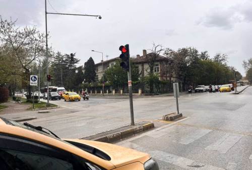 Eskişehir’de ani yağış, bahar havasını değiştirdi