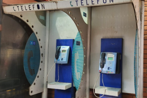 Eskişehir'de ankösörlü telefonlar zamana direniyor!