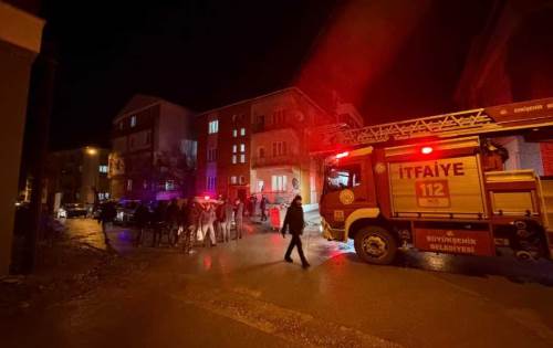 Eskişehir'de apartman dairesinde yangın paniği