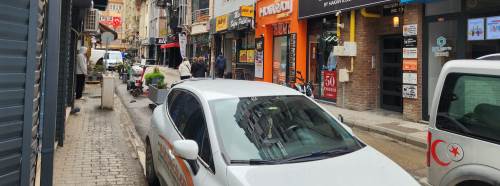 Eskişehir’de araç sahiplerinin duyarsız parkı tepki topladı