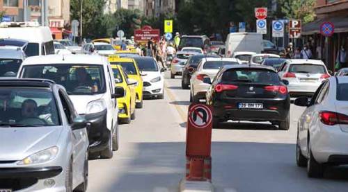 Eskişehir'de araç sayısındaki artış hız kesmiyor