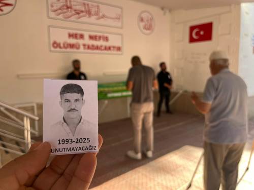 Eskişehir'de arkadaşı tarafından vurulan adam son yolculuğuna uğurlandı