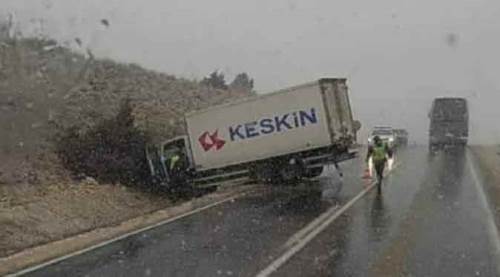 Eskişehir'de aynı yolda yine kaza!