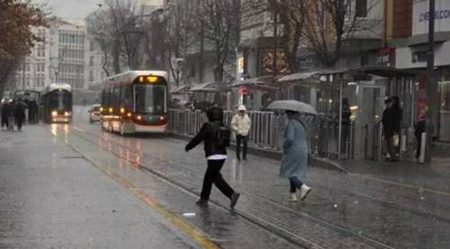 Eskişehir'de bahar havası yerini yağışa bırakıyor: İşte ilçe ilçe tahmin