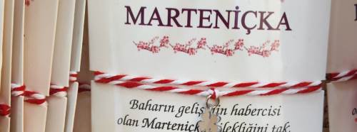 Eskişehir'de baharın sembolü hâlâ vitrinlerde