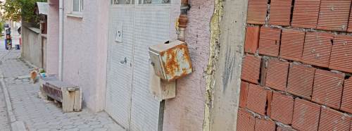 Eskişehir’de bakımsız panolar güvenlik endişesi yaratıyor