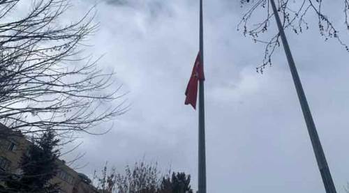 Eskişehir’de bayraklar yarıya indirildi 