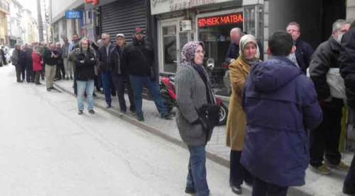 Eskişehir'de bayram öncesi bu kuyruk şaşırtmadı!