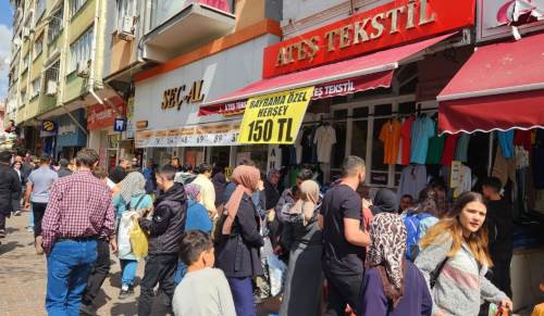 Eskişehir'de bayrama özel indirimler kapış kapış gitti