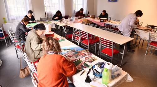 Eskişehir’de belde evlerine yoğun ilgi: Binlerce kadın üretime katıldı!