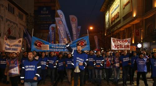 Eskişehir'de binlerce işçi istifasını istedi: "Neredesin?"
