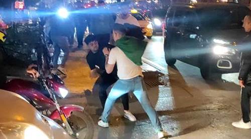 Eskişehir'de bir anda ortalık karıştı: Tekmeli yumruklu kavga