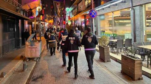 Eskişehir'de bir gecede tam 6 bin 649 kişi...