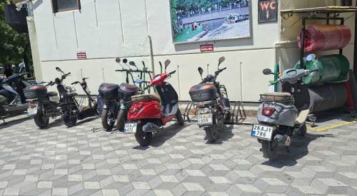 Eskişehir'de bisiklet park alanını motosikletler işgal etti