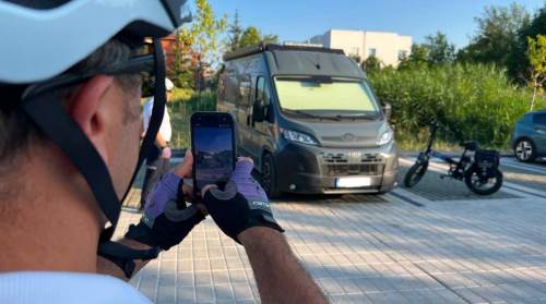 Eskişehir’de bisikletli zabıtalardan parklarda denetim