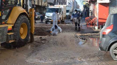 Eskişehir'de boru patladı, orası trafiğe kapandı!