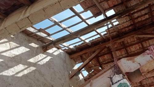 Eskişehir'de bu binayı gören tedirgin oluyor!