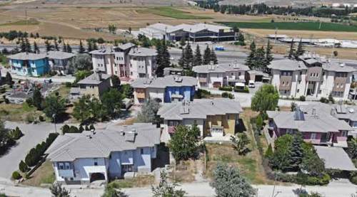 Eskişehir'de bu çatılar aslında kırmızı renkte!