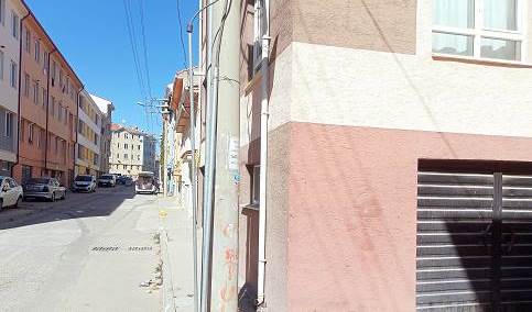 Eskişehir'de bu direklere acil önlem şart!