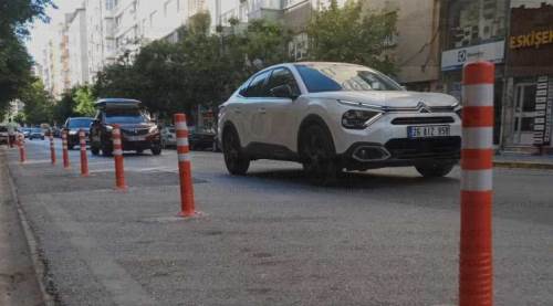 Eskişehir'de bu dubalar vatandaşı ikiye böldü