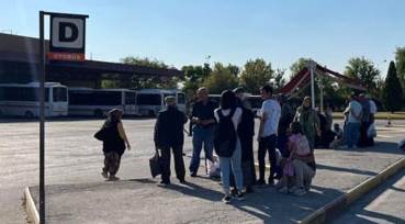 Eskişehir'de bu durağa gölgelik bekliyorlar