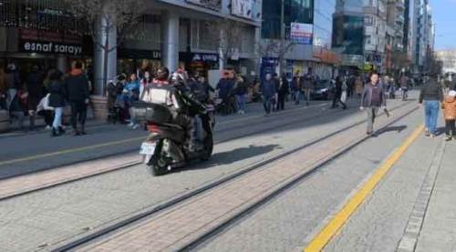 Eskişehir'de bu yasağı umursayan yok