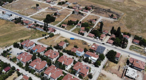 Eskişehir'de bu yolun iki tarafı arasında 27 yıl fark var! 