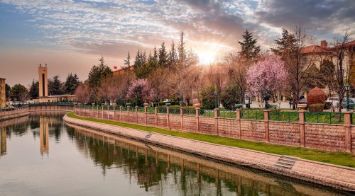Eskişehir'de bugün sıcaklık 24 derece