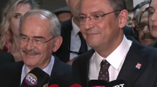 Eskişehir'de Büyükerşen'in elini tutup bu cevabı verdi