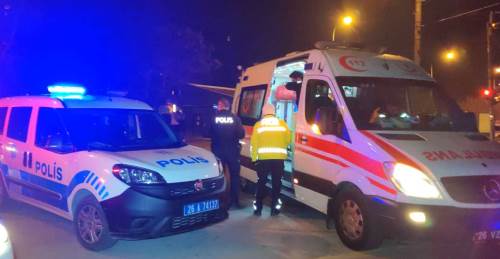 Eskişehir'de buzlu yol hastanelik etti!