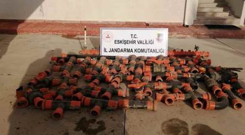 Eskişehir'de çaldıkları boruları öyle bir yere sattılar ki...