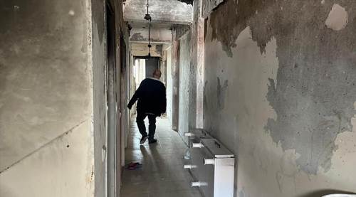 Eskişehir'de çalmadık kapı bırakmadı: Kimse yok mu?